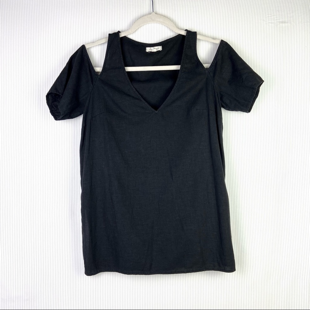 Silence and Noise Linen Cold Shoulder Blouse Small​​
